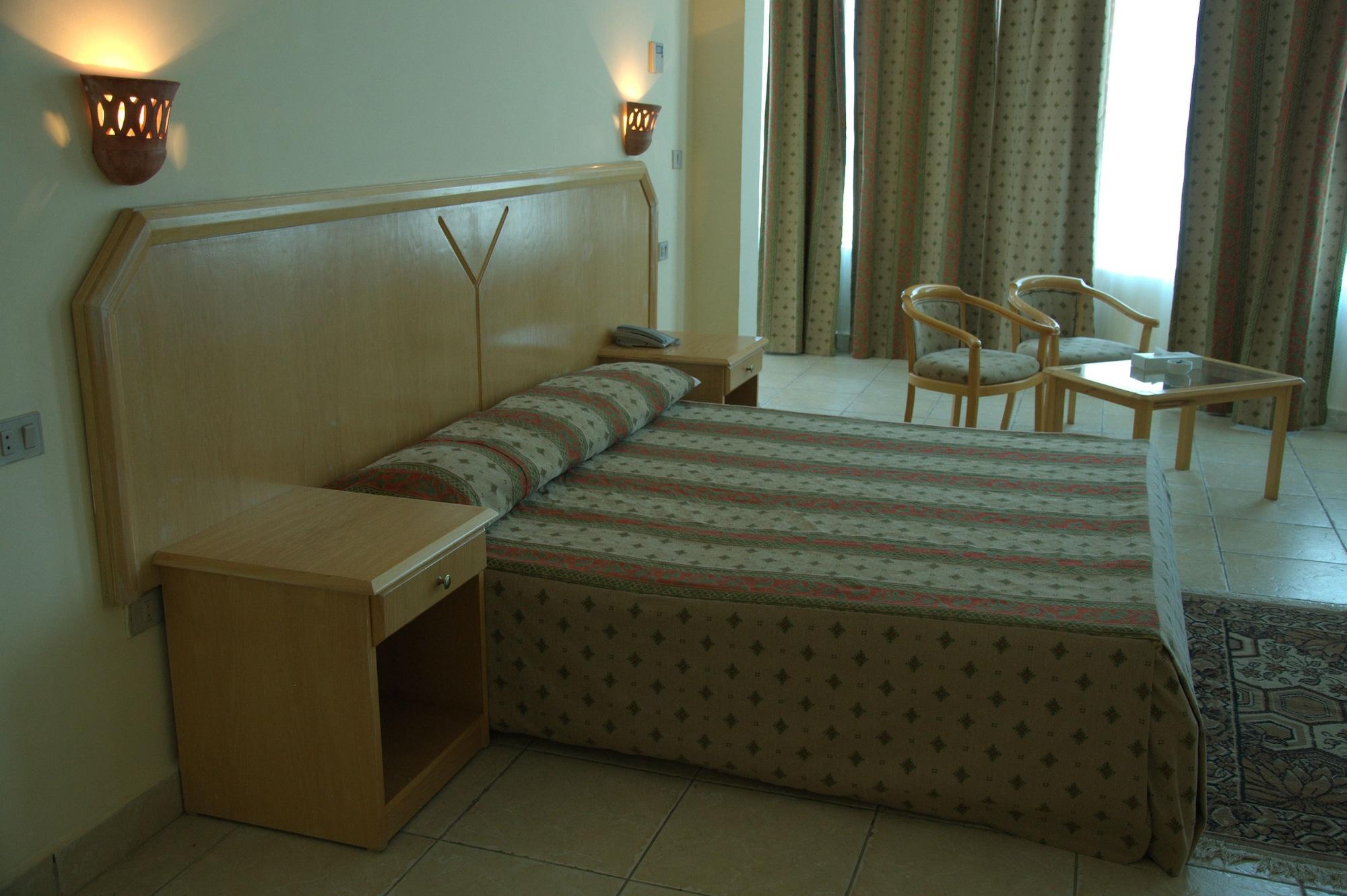 Sharm Cliff Resort Exterior photo