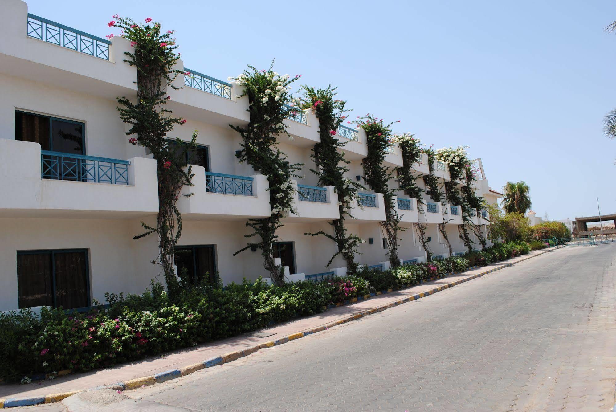 Sharm Cliff Resort Exterior photo